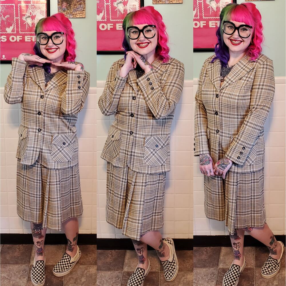 Vintage 1970s 70s Tan Gray White Houndstooth Blazer Midi Skirt Set Academia